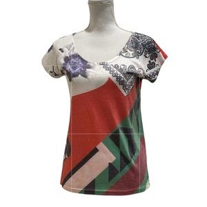 NWT Beautiful multicolor sequins T-shirt by F&2. Small.